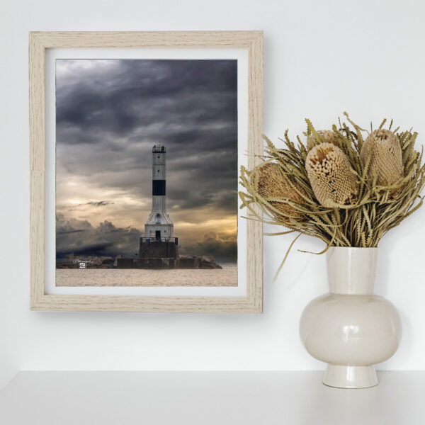 Conneaut Lighthouse - Image 4