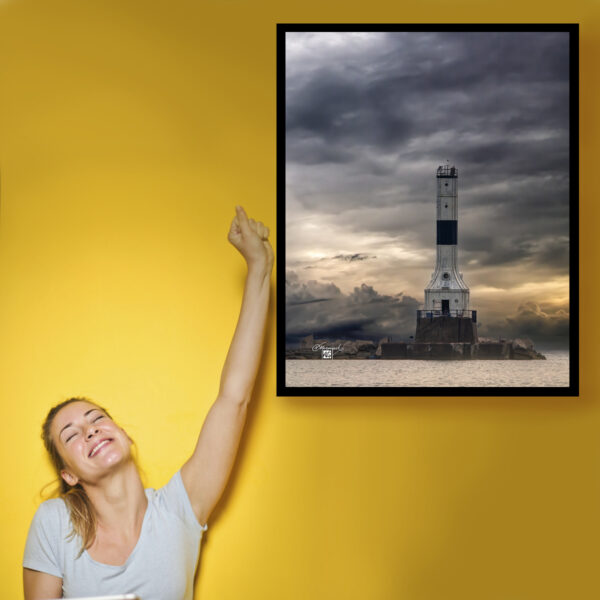 Conneaut Lighthouse - Image 3