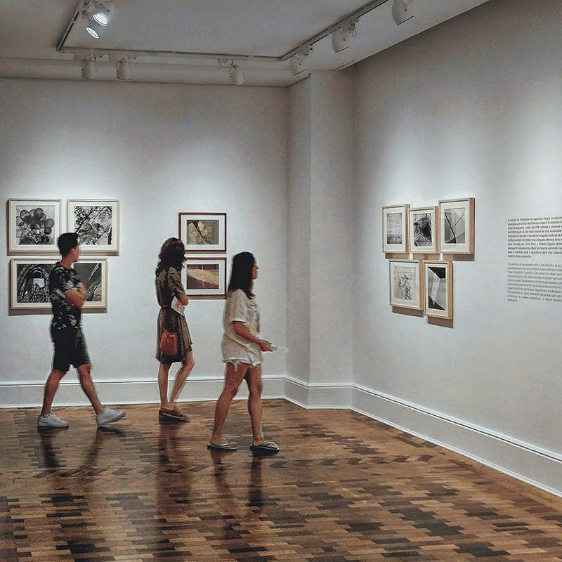 Older children visiting the art museum
