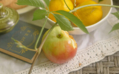 Artistic Apple Pies to WOW Your Guests